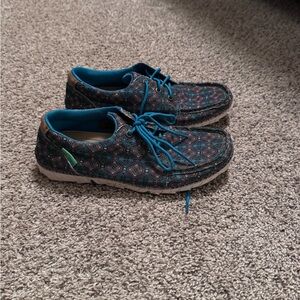 Patterned Casual Shoes with Blue Accents